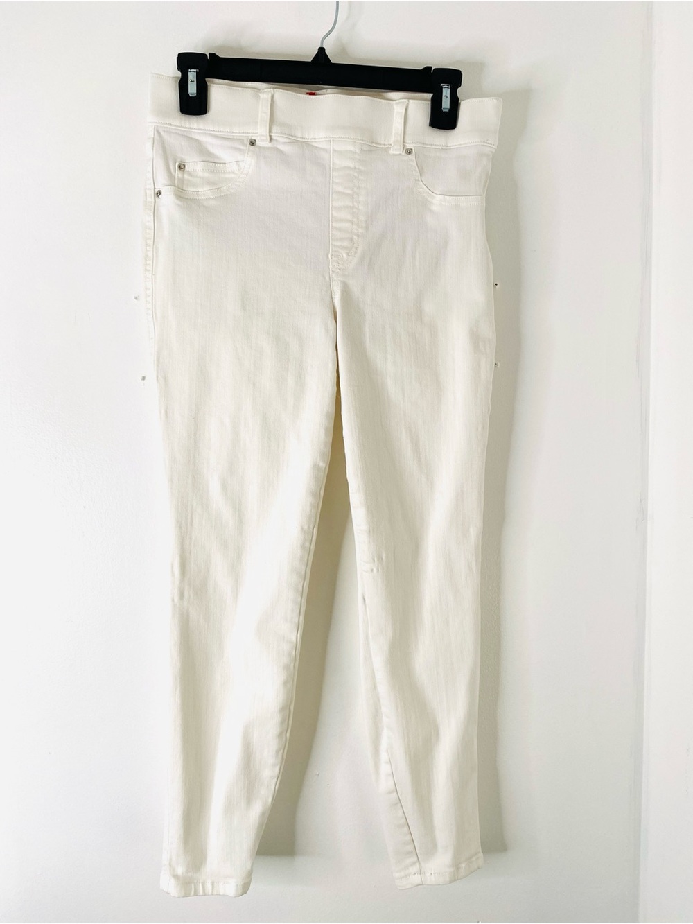 SPANX White Pull-On Skinny Ankle Jeans Sculpting Stretch Denim